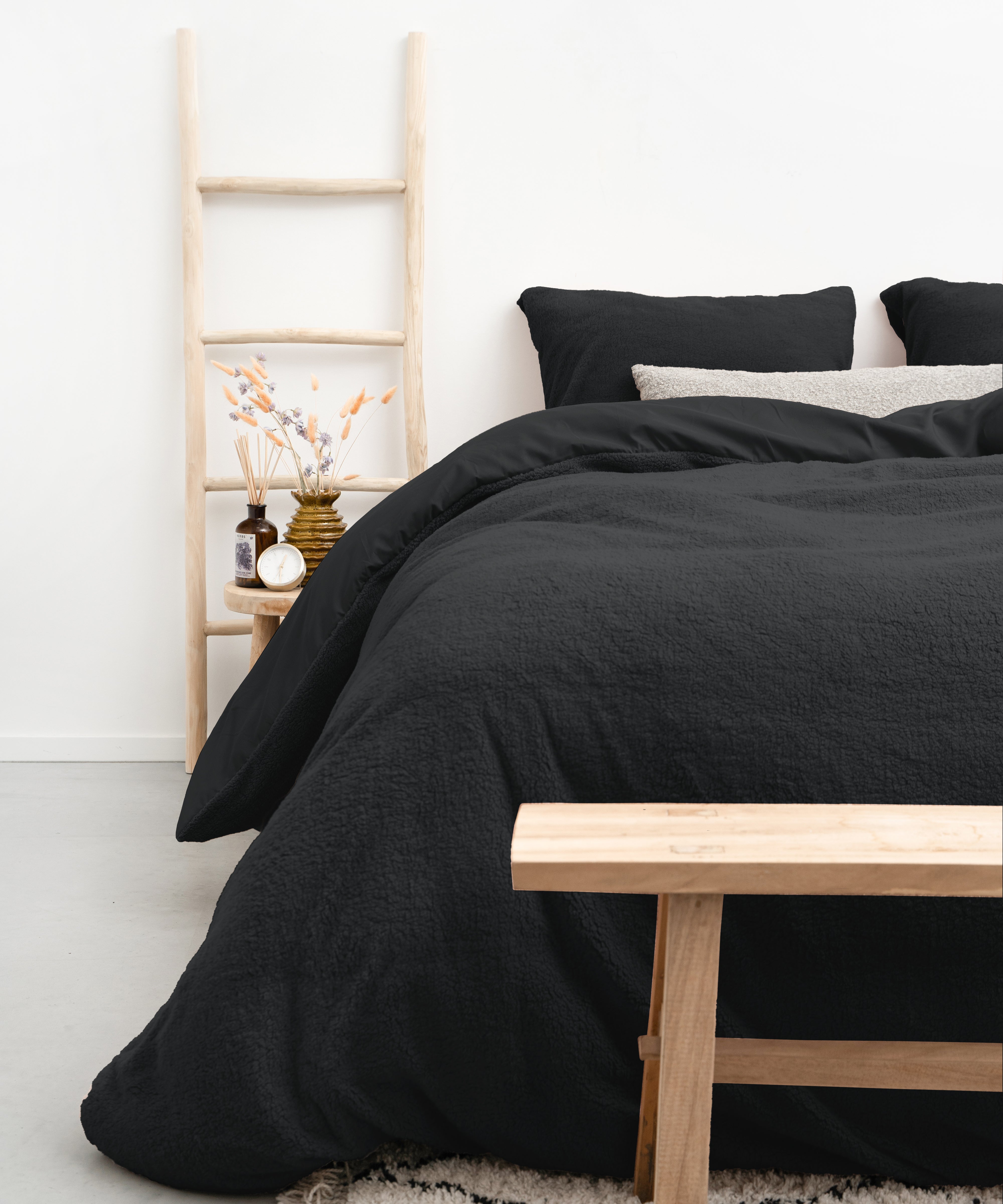 TEDDY LINE Zwart