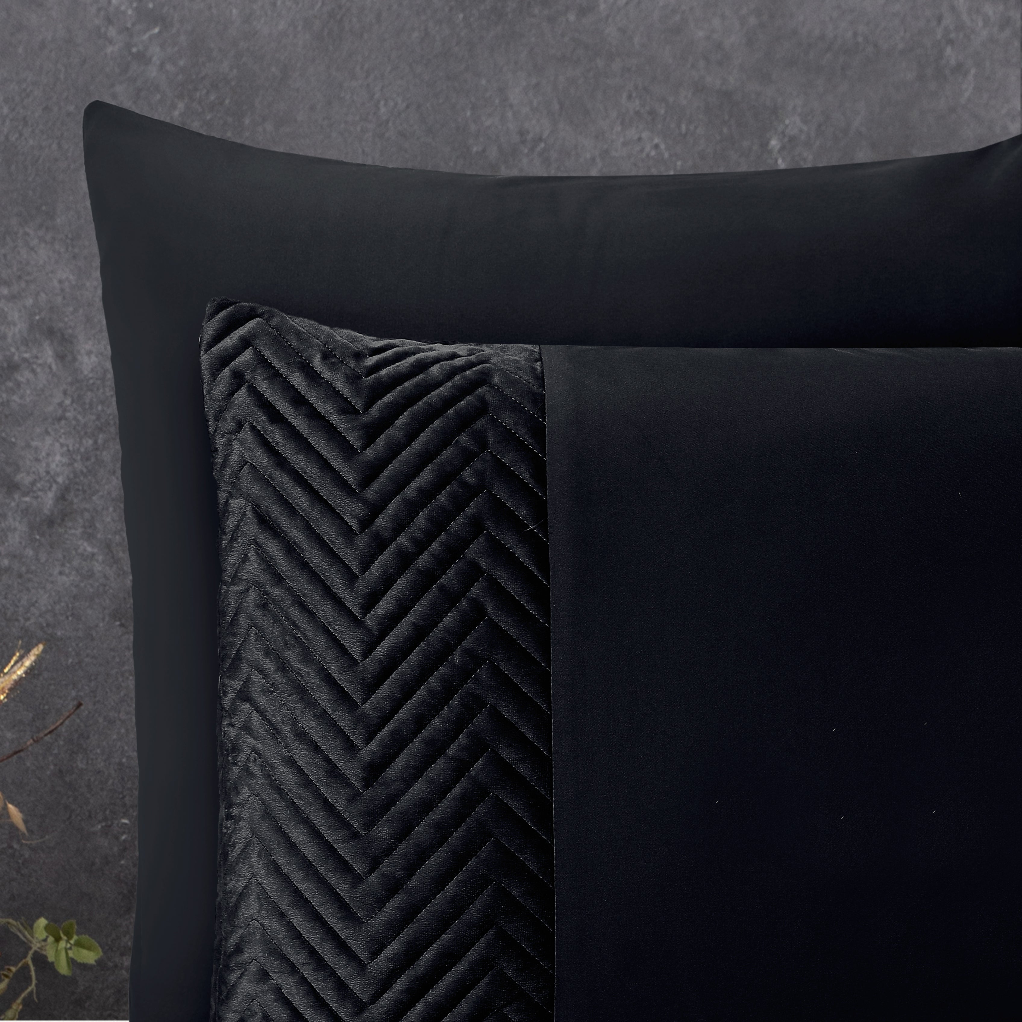 Velvet Crossline Zwart