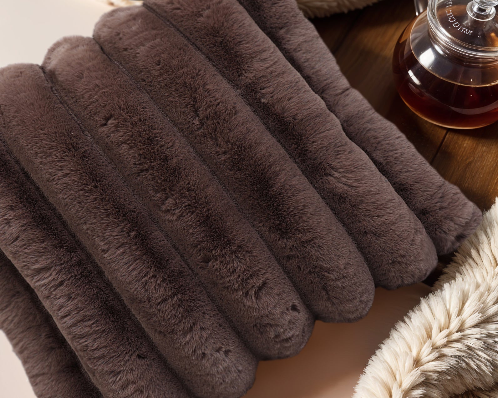 Rib sierkussen Taupe/Bruin