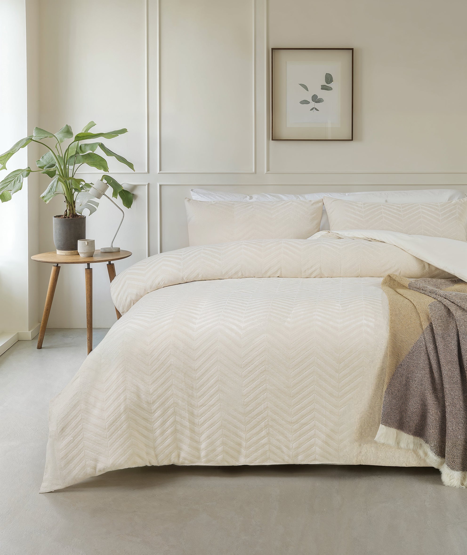 Chevron Teddy Creme