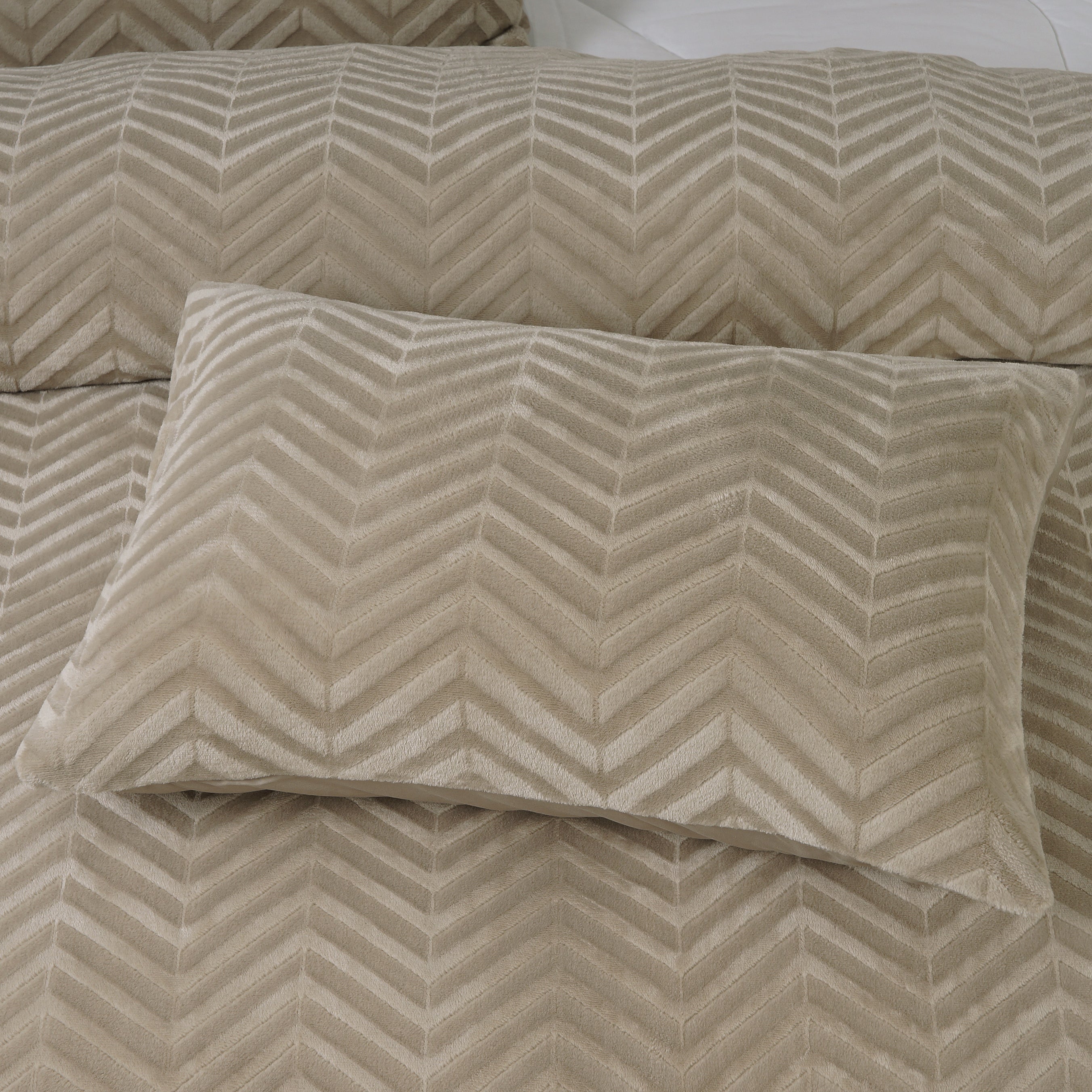 Chevron Teddy Taupe